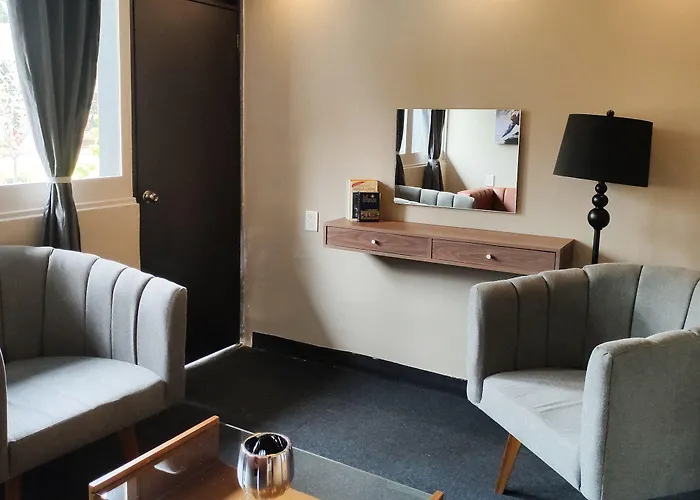 Utopia Boutique Hotel *